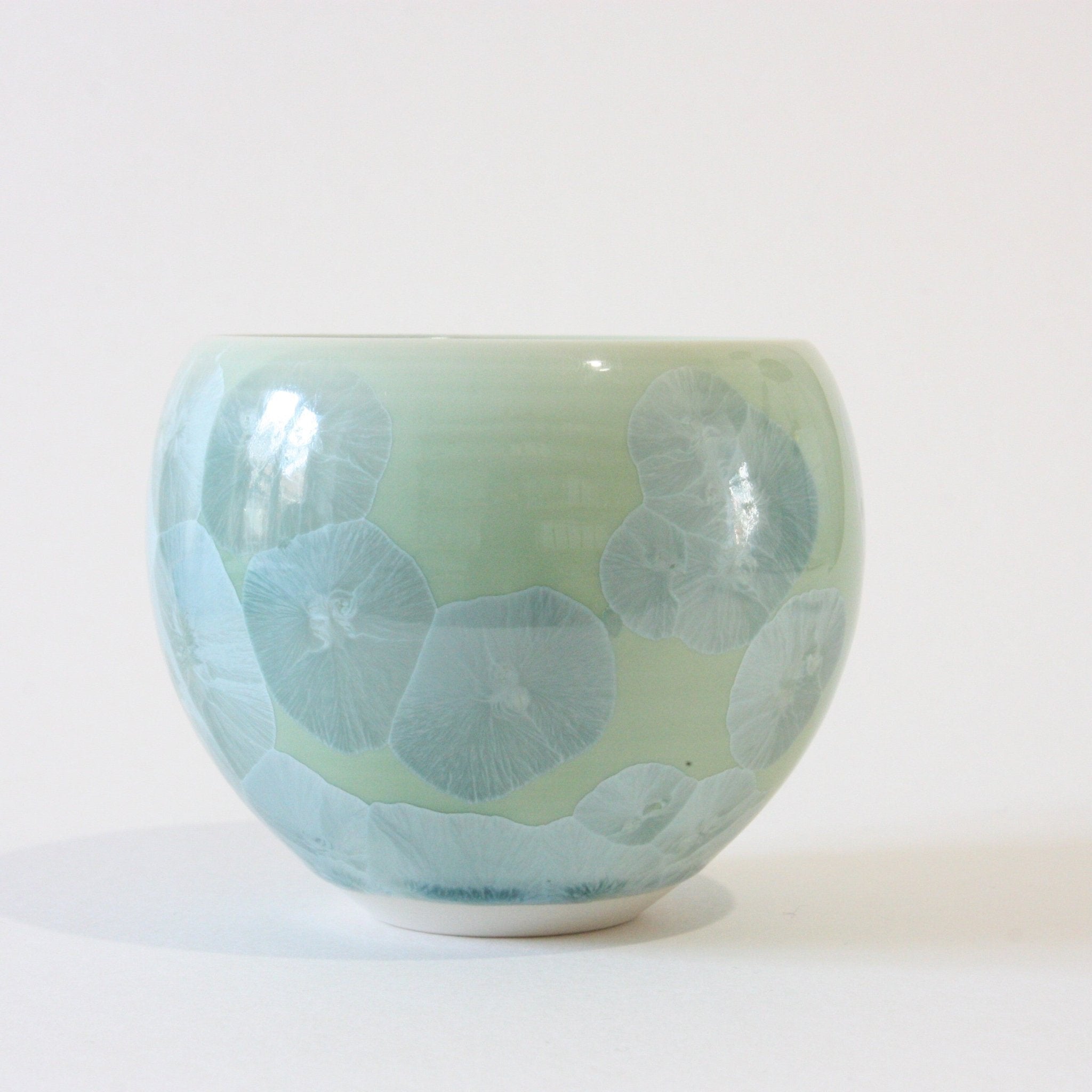 Jade Green Flower Crystal Yunomi Tea Cup - Tea Repertoire