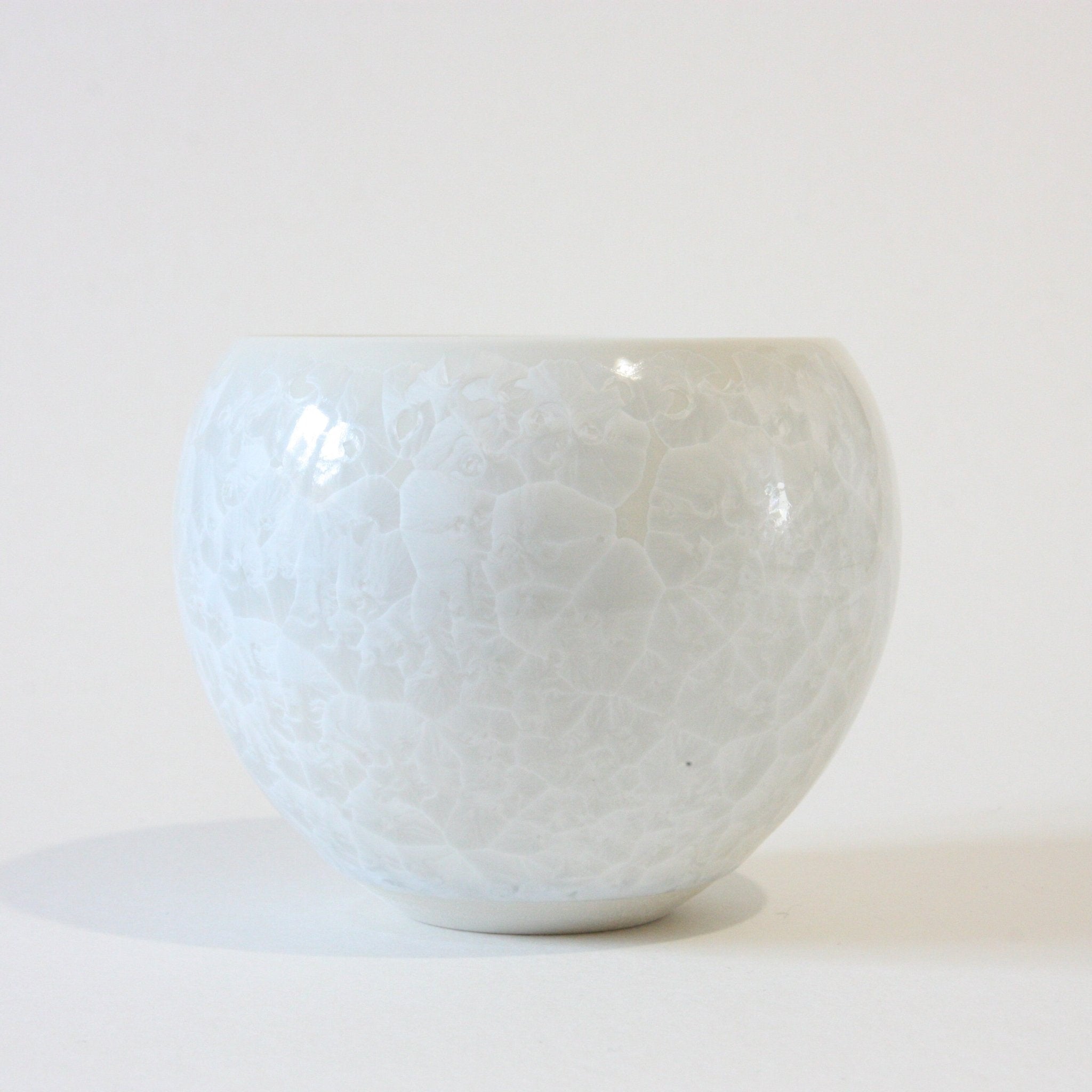 White Flower Crystal Yunomi Tea Cup - Tea Repertoire