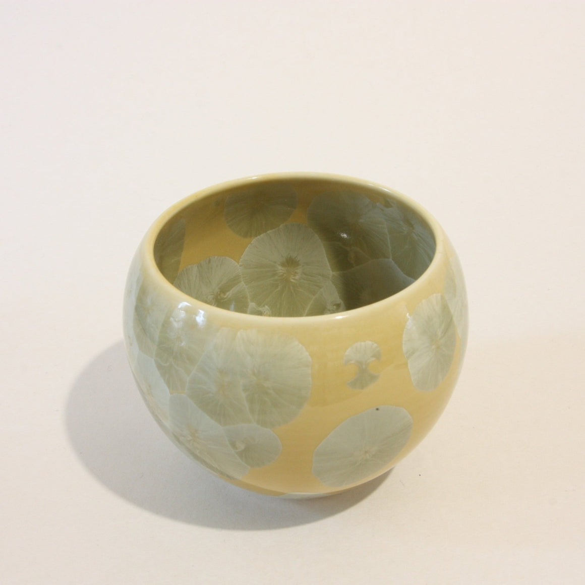 Yellow Green Flower Crystal Yunomi Tea Cup - Tea Repertoire