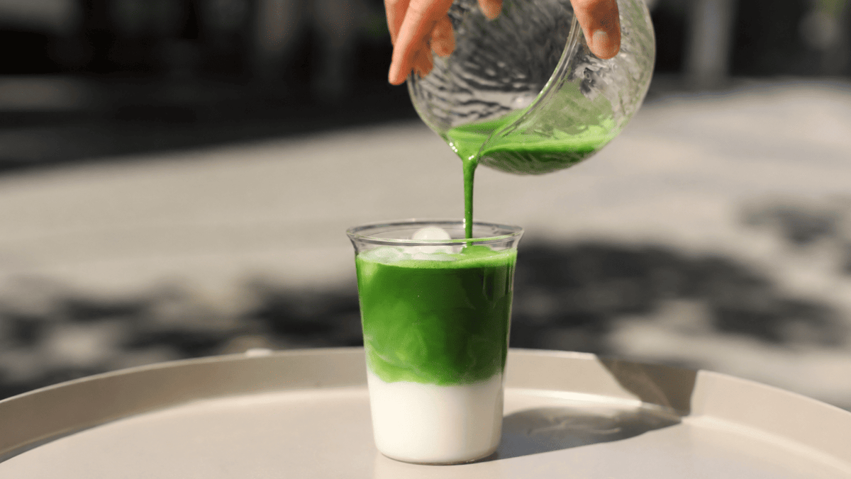 How to Prepare an Iced Matcha Latte - Tea Repertoire