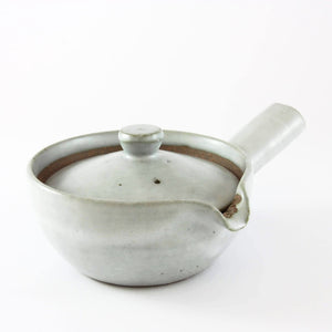 Hand-Crafted Light-Grey Kyushu Teapot - Tea Repertoire